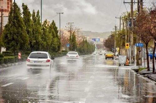 هشدار لغزندگی جاده ها برای ۷ استان بدنبال سامانه بارشی تا فردا